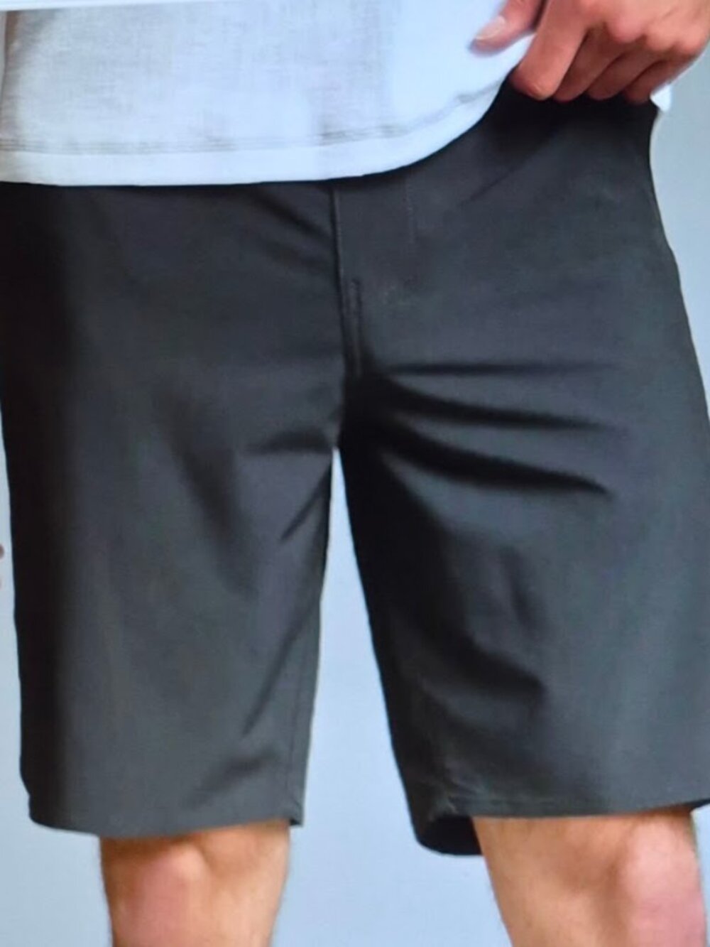 Men's BKE Hybrid Standard Fit black shorts, size 36W, 23L